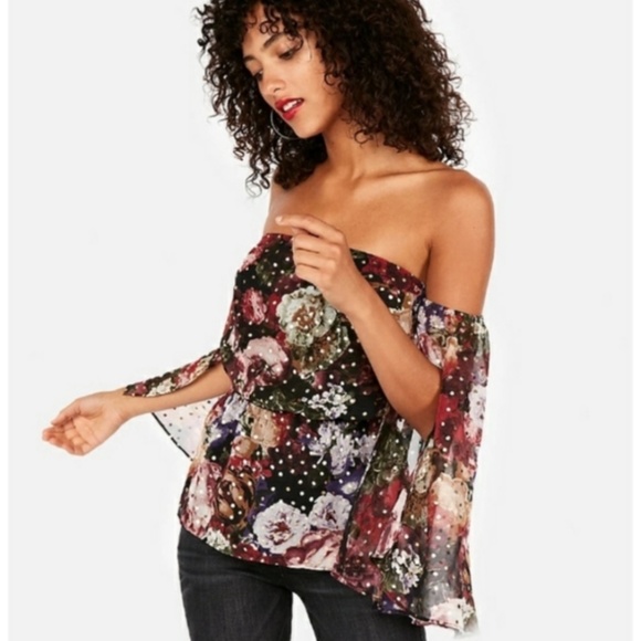 Express Tops - NWTOff-Shoulder Flounce-Sleeve Floral/Gold Dot Top